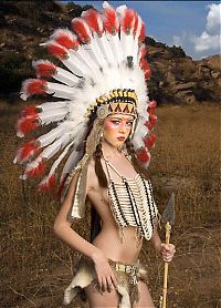 People & Humanity: native american girl