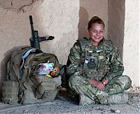 People & Humanity: army girl
