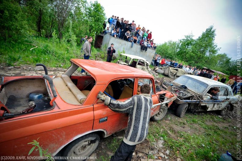 Siberian carmageddon, Academgorodok, Russia