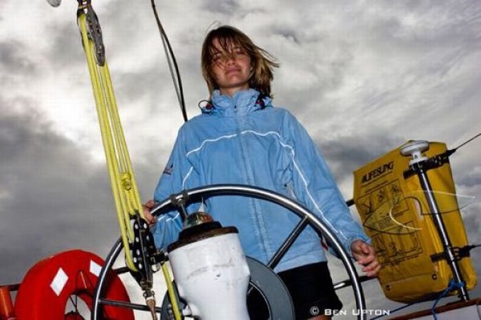 16-year-old Jessica Watson sailed around the world