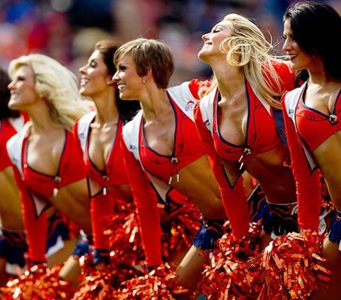 Denver Broncos NFL cheerleader girls