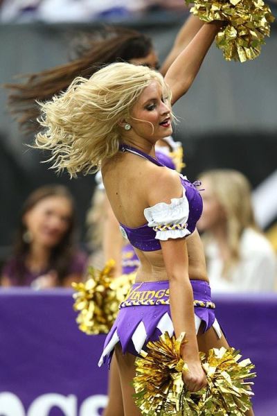 Minnesota Vikings NFL cheerleader girls