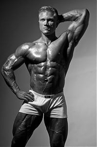 TopRq.com search results: strong bodybuilding man portrait