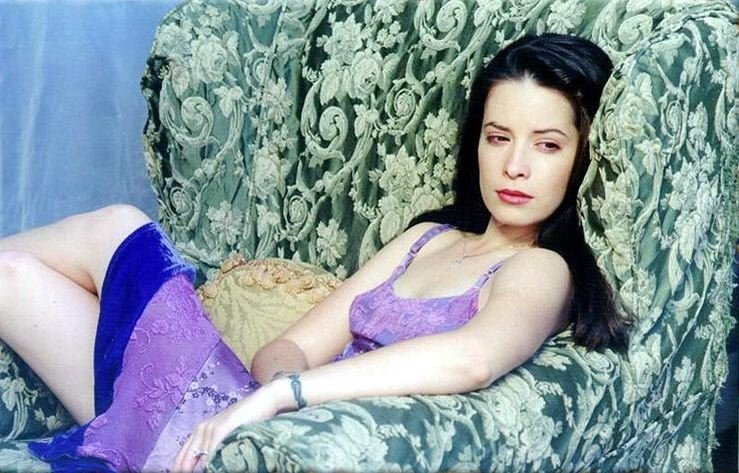 holly marie combs