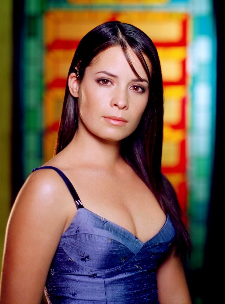 holly marie combs