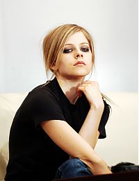 Celebrities: Avril Ramona Lavigne