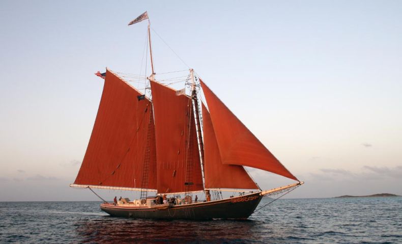 sea sail boat