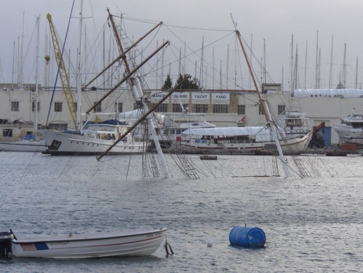 sunk yachts