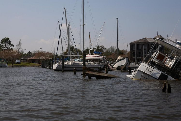 sunk yachts