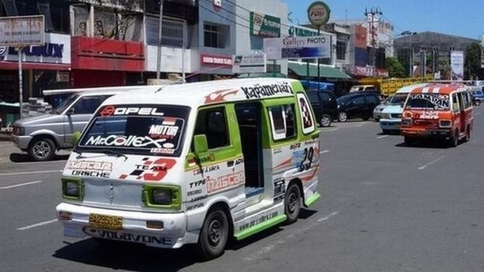 unusual car in Indonesia