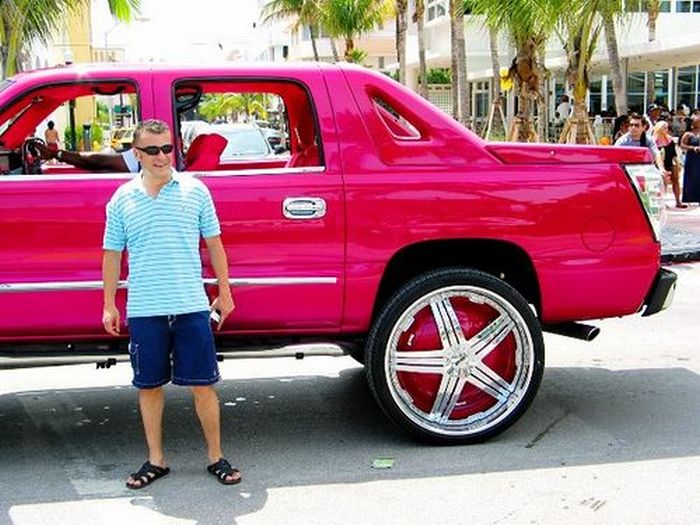 car with rims