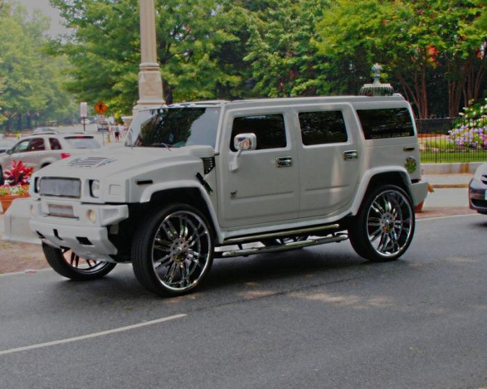 car with rims