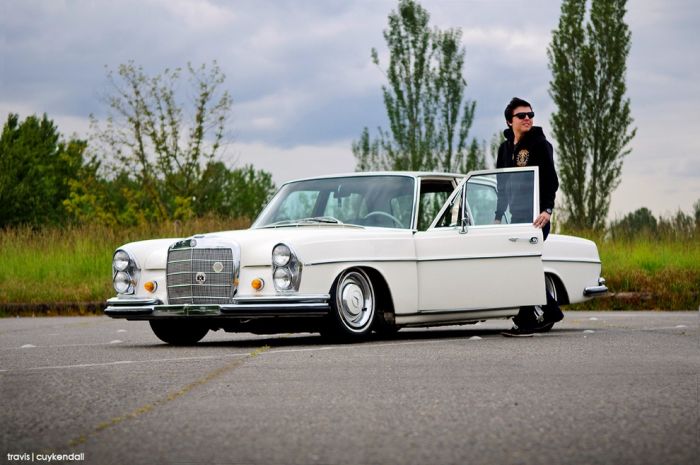 classic vintage mercedes-benz