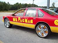 Transport: Mr. Pacman car