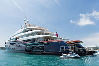 Transport: Nirvana yacht by Oceano