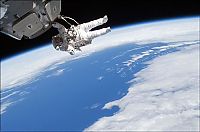Earth & Universe: Space shuttle Endeavour at International Space Station