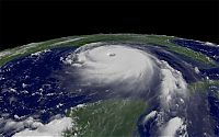 Earth & Universe: Hurricane Irene 2011 from space