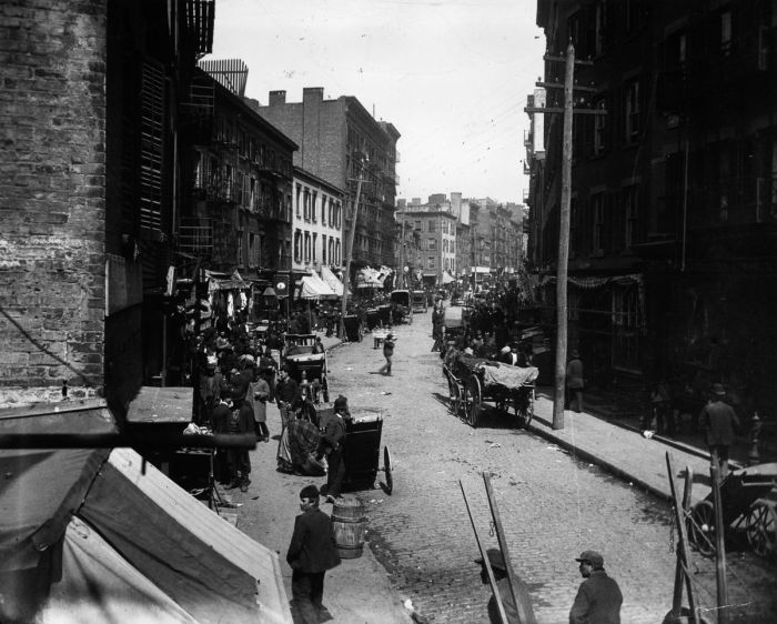 History: Life in the New York City, 19th century, United States