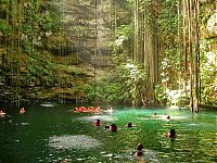 World & Travel: Ik Kil cenote, Pisté, Municipality of Tinúm, Yucatán, Mexico